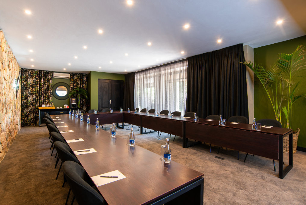 Conference Kraal Three 04 1017 x 681 - Thaba Eco Hotel alt=""